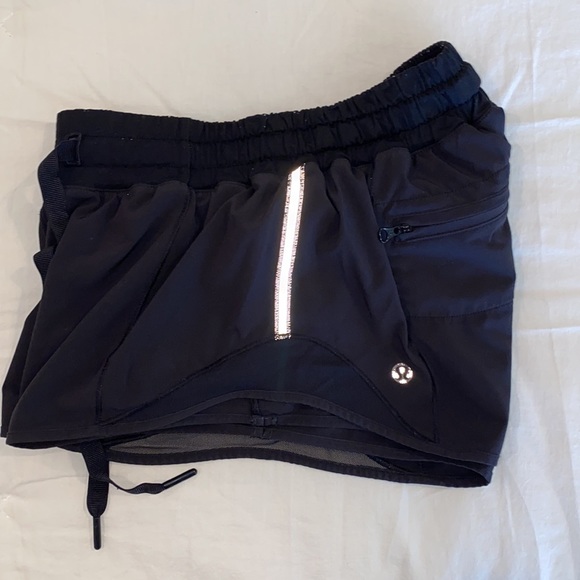 Lululemon Hotty Hot 2” - Picture 2 of 3